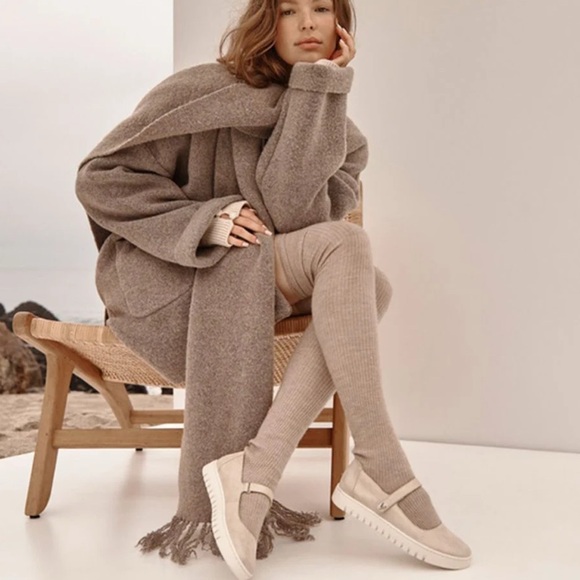 Vionic Uptown Mary Jane Flats Gold Shimmer Leather size 8.5 EUC - Picture 11 of 16